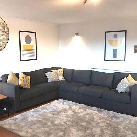 Waterfront Living In Leith With Free Parking! Lägenhet Edinburg Exteriör bild