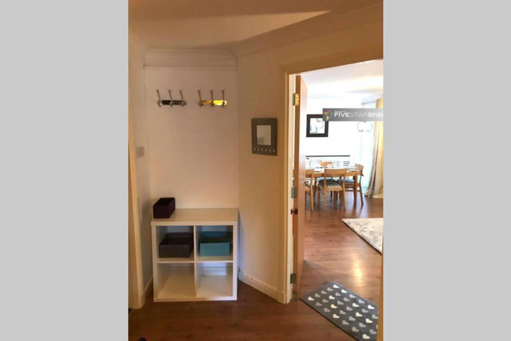 Waterfront Living In Leith With Free Parking! Lägenhet Edinburg Exteriör bild